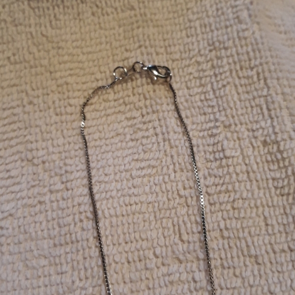 Xunbei silver green cross necklace - Picture 3 of 5